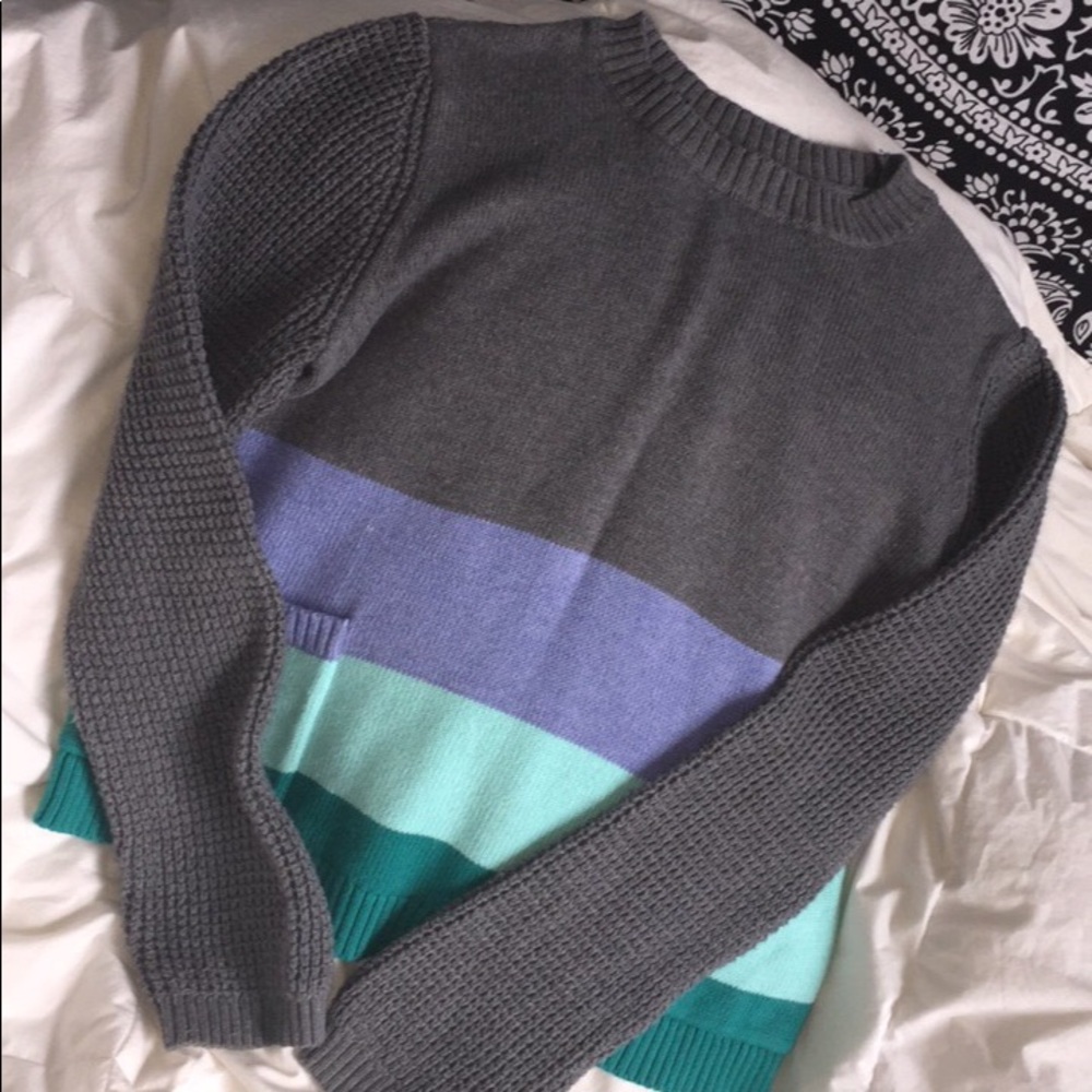 🎉major price drop🎉Knitted OLD NAVY sweater🐺